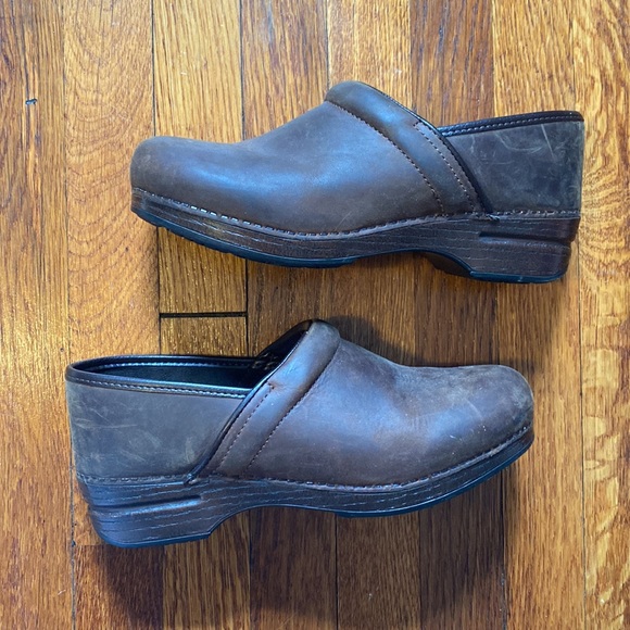 Brown Dansko XP - Picture 3 of 5